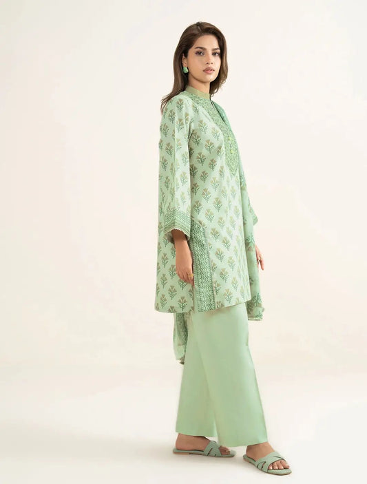 3 Pcs Women's Unstitched Printed Suit