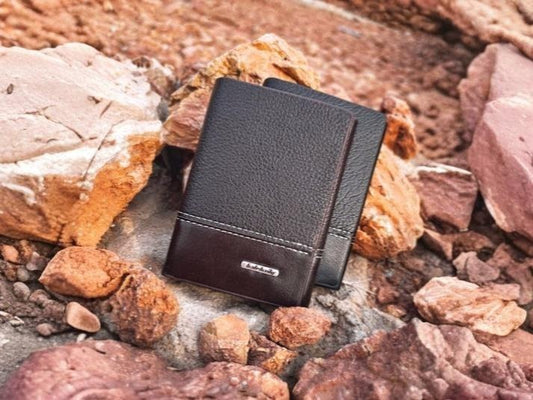 Men's Premium Leather Tri-Fold Wallet with Secure Compartments